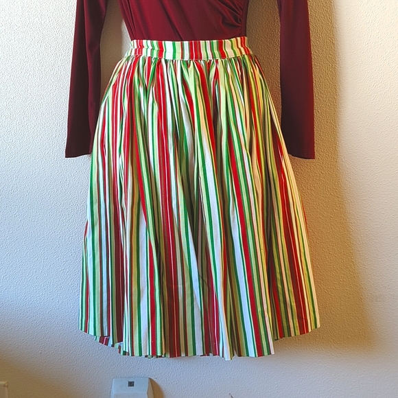 Pinup Couture Petite Jenny skirt in Candy Cane Stripe - Picture 1 of 4
